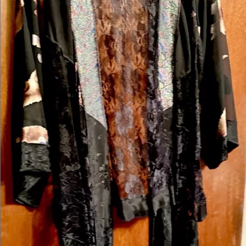 Vintage Japanese Kimono Jacket Black Silk brokade L  bohemian 70s NewNever Worn